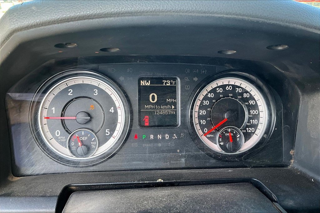 Used 2018 RAM 3500 Tradesman w/ Chrome Appearance Group AWD/4WD image 4
