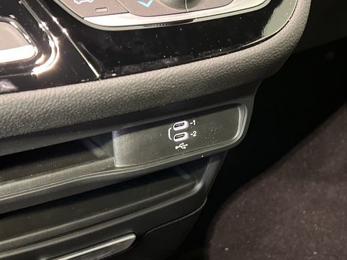 New 2026 Chrysler Pacifica Select image 24