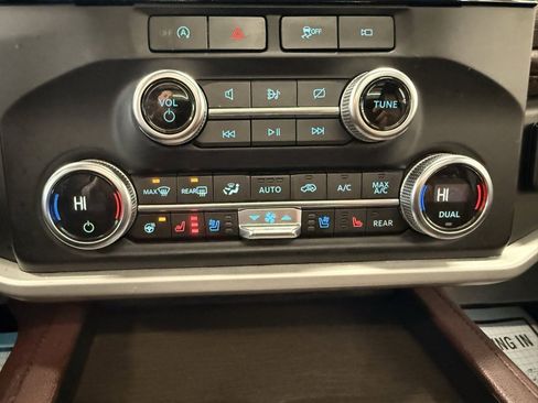 Used 2024 Ford Expedition Max Limited image 42