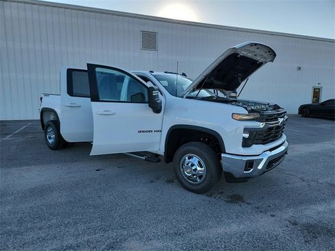 New 2026 Chevrolet Silverado 3500 LT w/ Leather Package image 9