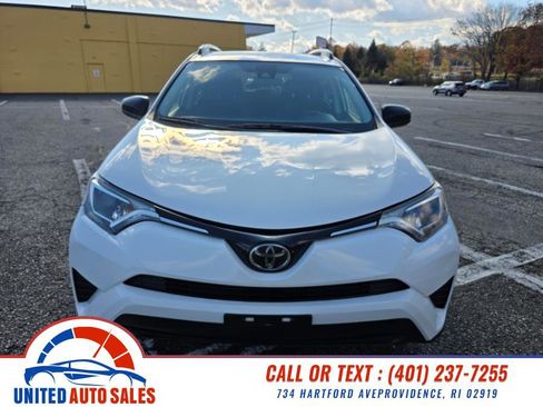 Used 2018 Toyota RAV4 LE w/ All Weather Liner Package image 8
