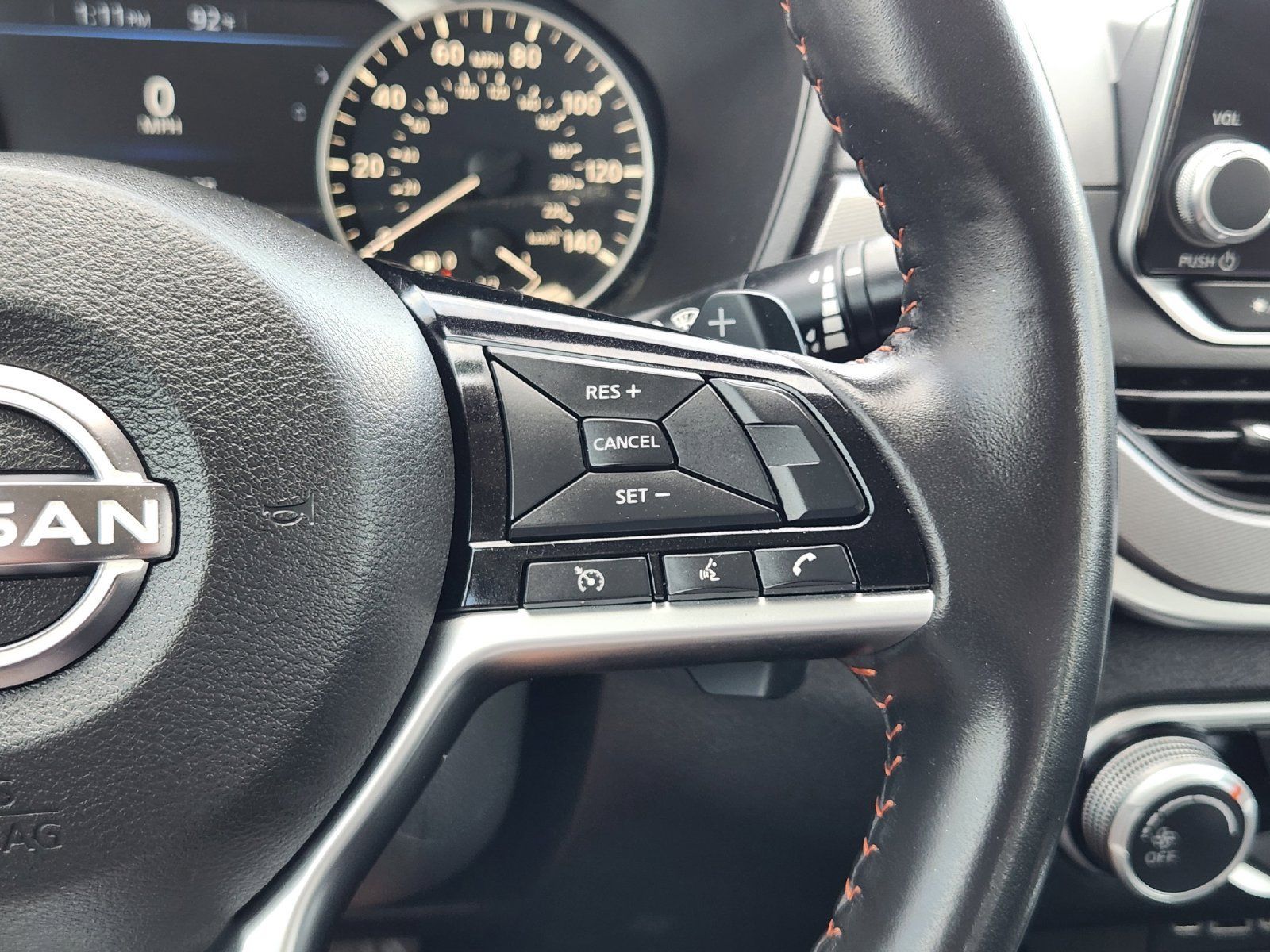 Used 2024 Nissan Altima 2.5 SR FWD image 33