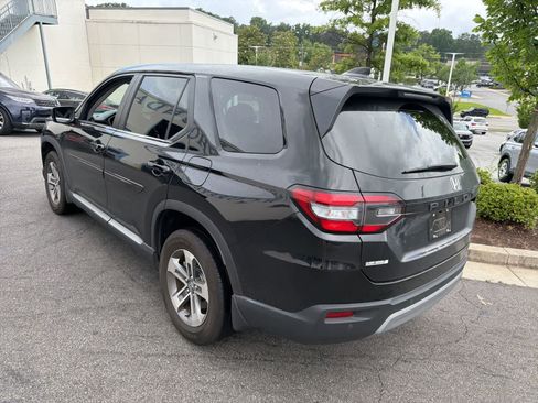 Used 2024 Honda Pilot EX-L image 9