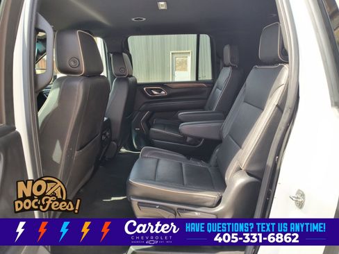 Used 2023 Chevrolet Suburban Premier RWD image 16