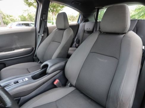 Used 2020 Honda HR-V Sport image 47
