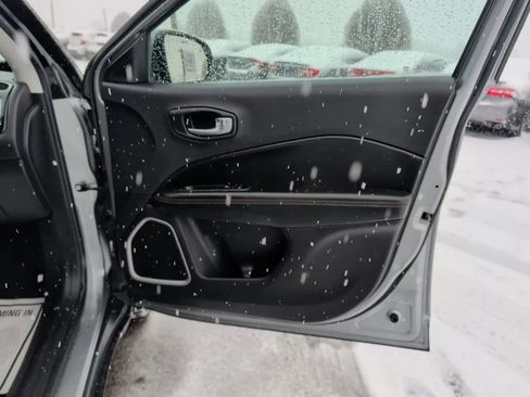 Used 2018 Jeep Compass Limited w/ Safe & Security Group image 20