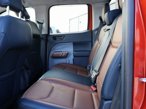 Used 2022 Ford Maverick Lariat w/ Equipment Group 500A Standard image 17