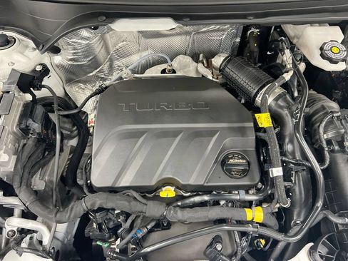 Used 2025 Buick Envista Preferred w/ Convenience I Package FWD image 24