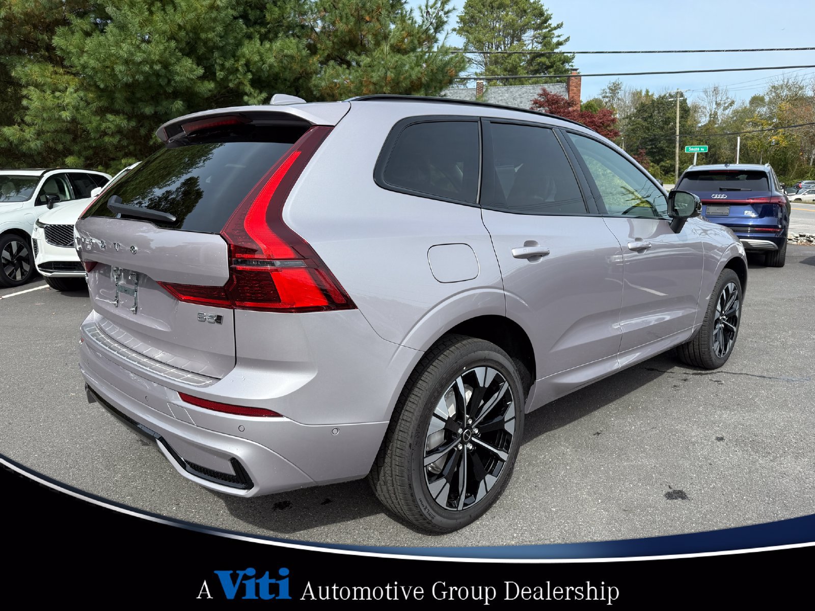 Used 2026 Volvo XC60 B5 Plus w/ Protection Package Premier AWD/4WD image 8