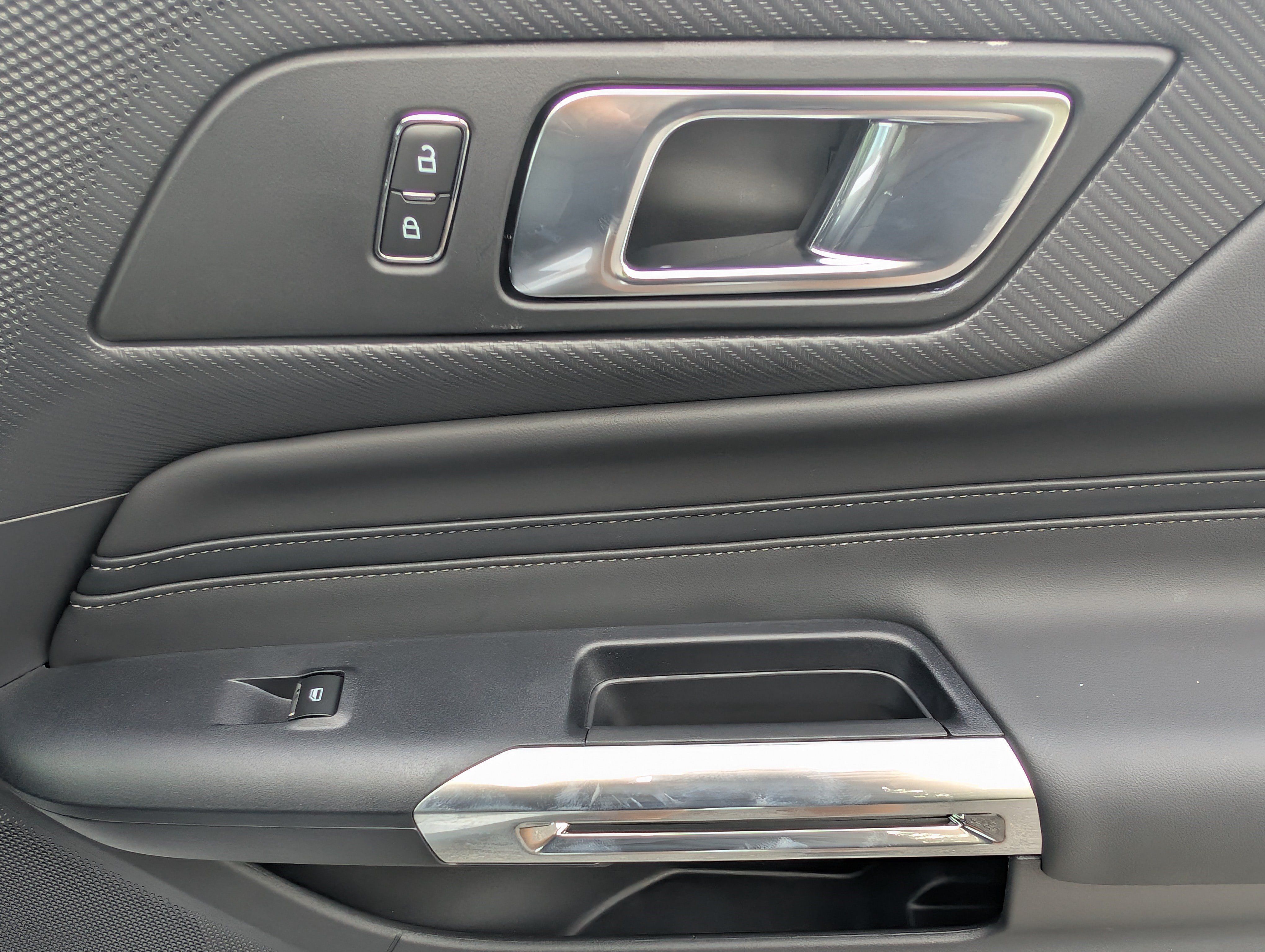 Used 2026 Ford Mustang Premium RWD image 19