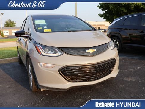 Used 2021 Chevrolet Bolt LT FWD image 3
