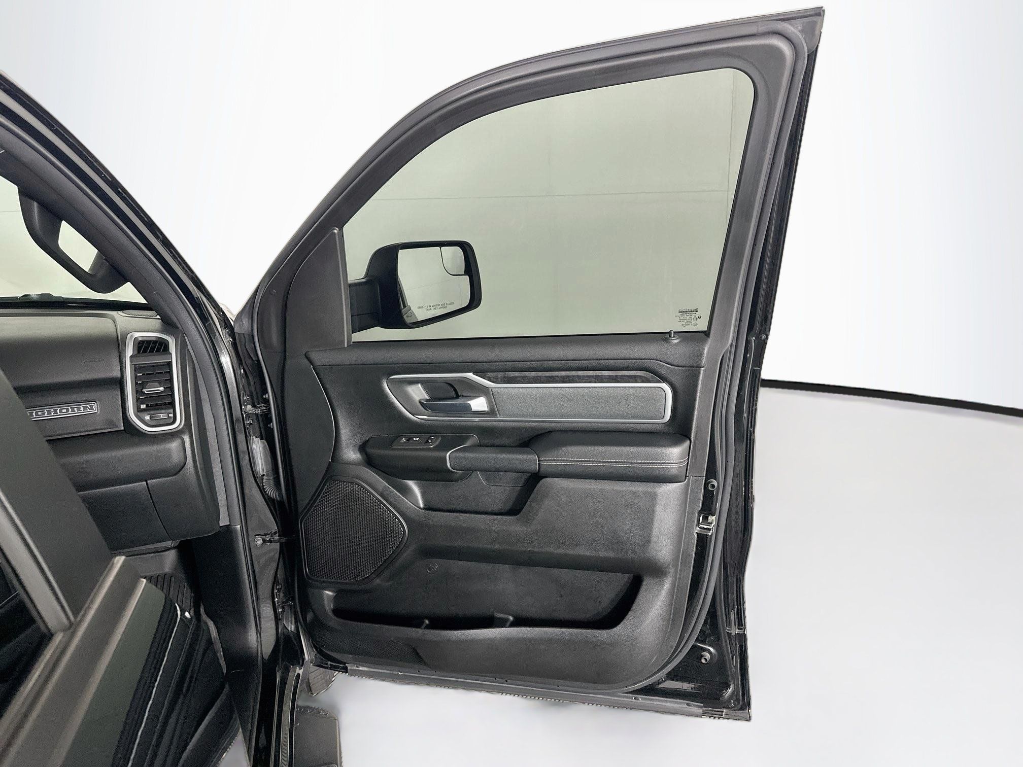 Used 2022 RAM 1500 Big Horn AWD/4WD image 30