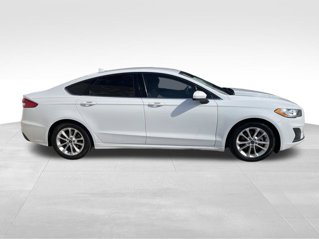Used 2020 Ford Fusion SE FWD image 4