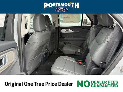 New 2026 Ford Explorer Active w/ Active Comfort Package image 6
