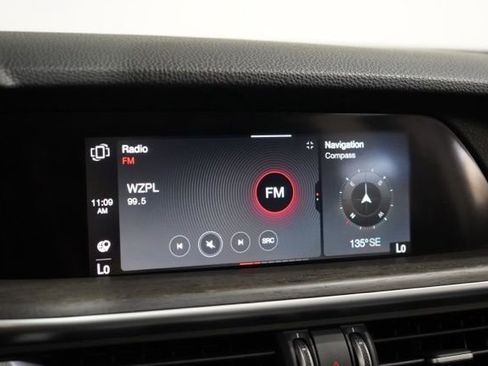Used 2020 Alfa Romeo Stelvio Ti w/ Active Blind Spot Package AWD/4WD image 24