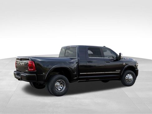 New 2026 RAM 3500 Limited image 4