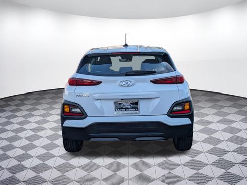 Used 2021 Hyundai Kona SE FWD image 4