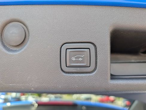 Used 2024 Chevrolet Equinox LT FWD image 20