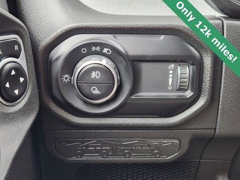 Used 2025 Jeep Gladiator Sport image 22