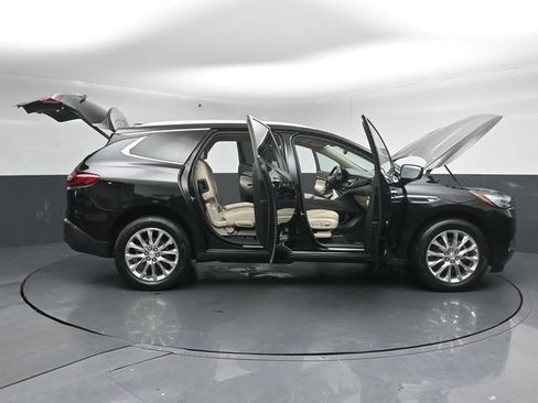 Used 2020 Buick Enclave Premium w/ Sun and Sites Package AWD/4WD image 61