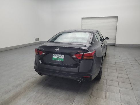 Used 2025 Nissan Altima 2.5 SR FWD image 7