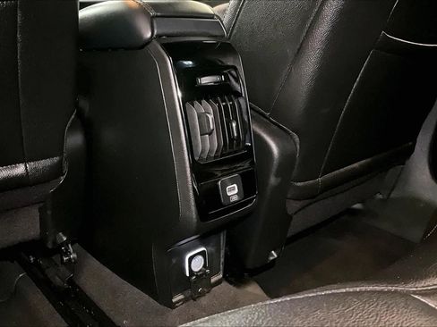 Used 2024 Jeep Compass Latitude AWD/4WD image 36
