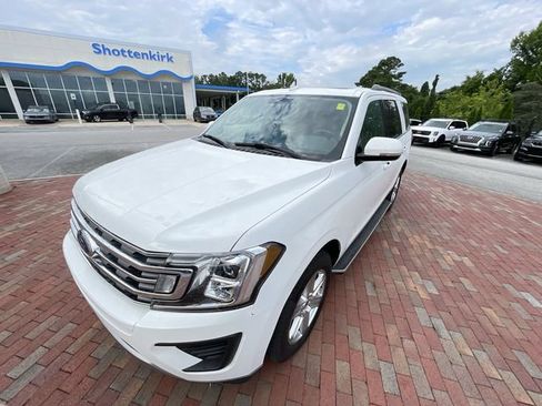 Used 2020 Ford Expedition XLT w/ Equipment Group 202A RWD image 24