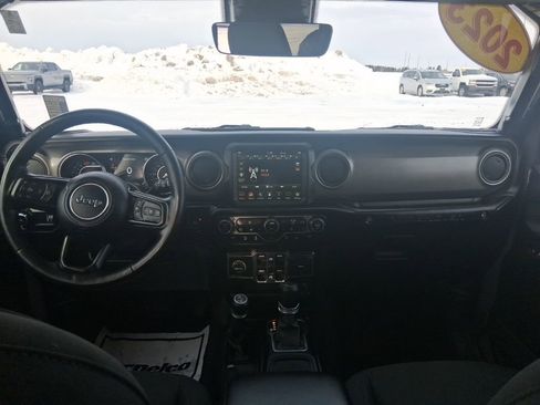 Used 2023 Jeep Wrangler Willys image 19