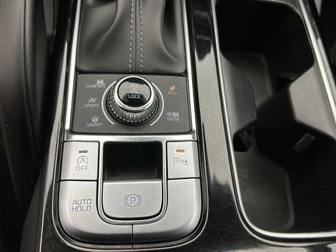 Used 2025 Kia Telluride S AWD/4WD image 21