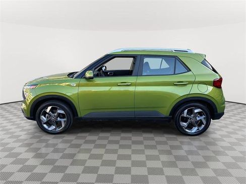 Certified 2024 Hyundai Venue SEL image 2