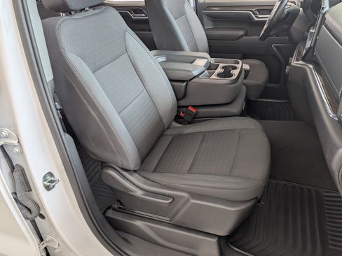 Used 2022 Chevrolet Silverado 1500 LT RWD image 20