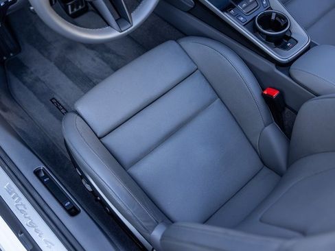 Certified 2024 Porsche 911 Targa 4 image 25