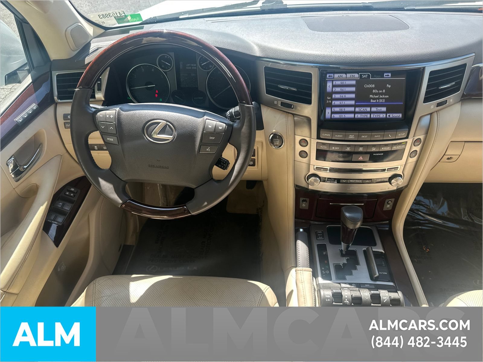 Used 2015 Lexus LX 570 4WD w/ Luxury Package image 28