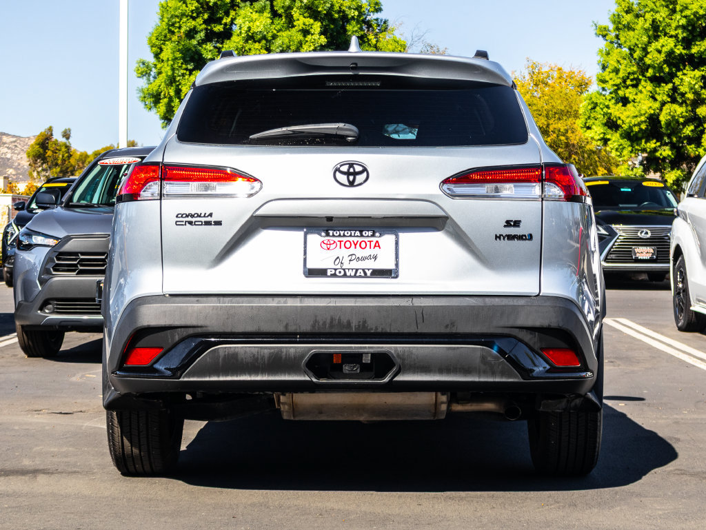 Used 2023 Toyota Corolla Cross AWD Hybrid image 9