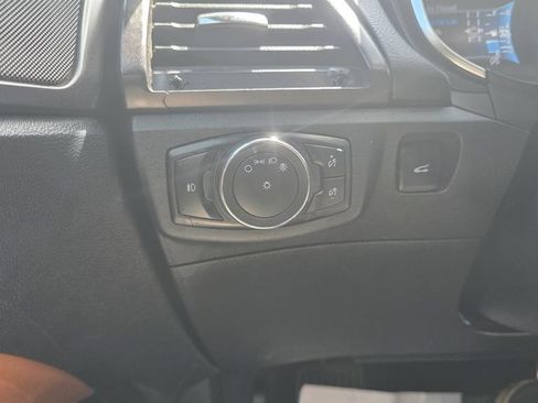 Used 2020 Ford Fusion Titanium FWD image 20