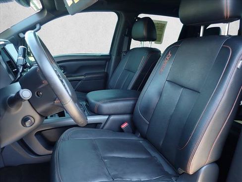 Used 2020 Nissan Titan PRO-4X w/ Pro-4x Convenience Package AWD/4WD image 10