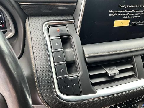 Used 2022 GMC Yukon AT4 w/ Technology Package AWD/4WD image 21