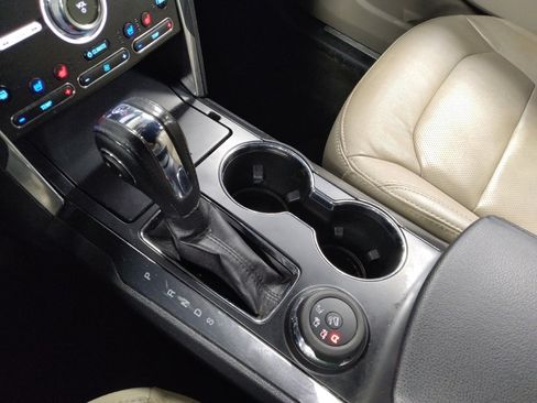 Used 2018 Ford Explorer Limited image 26