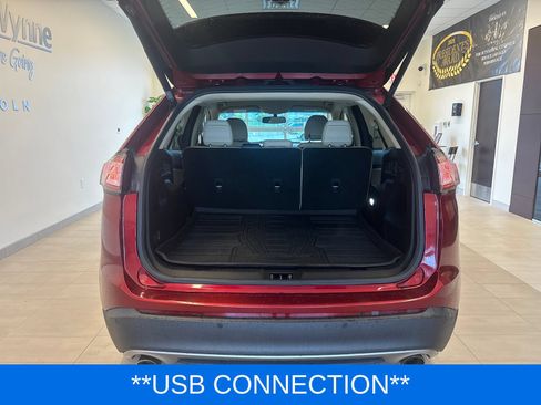 Used 2017 Ford Edge SEL w/ Equipment Group 201A FWD image 10