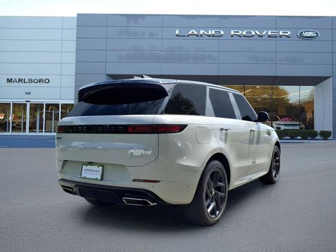 Certified 2024 Land Rover Range Rover Sport Dynamic SE AWD/4WD image 2