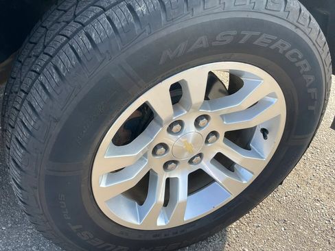 Used 2017 Chevrolet Silverado 1500 LT w/ All Star Edition AWD/4WD image 12
