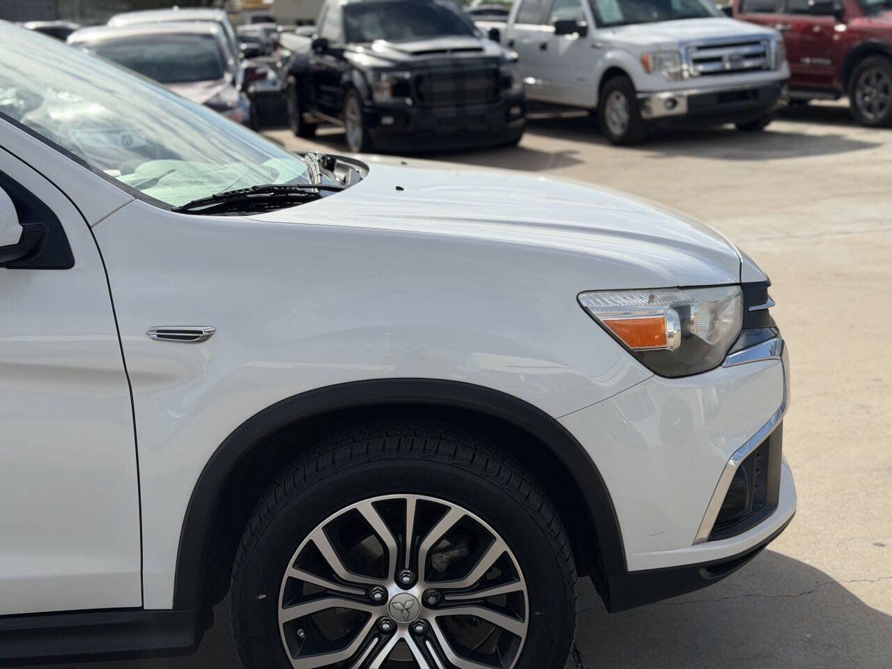 Used 2018 Mitsubishi Outlander Sport ES AWD/4WD image 18