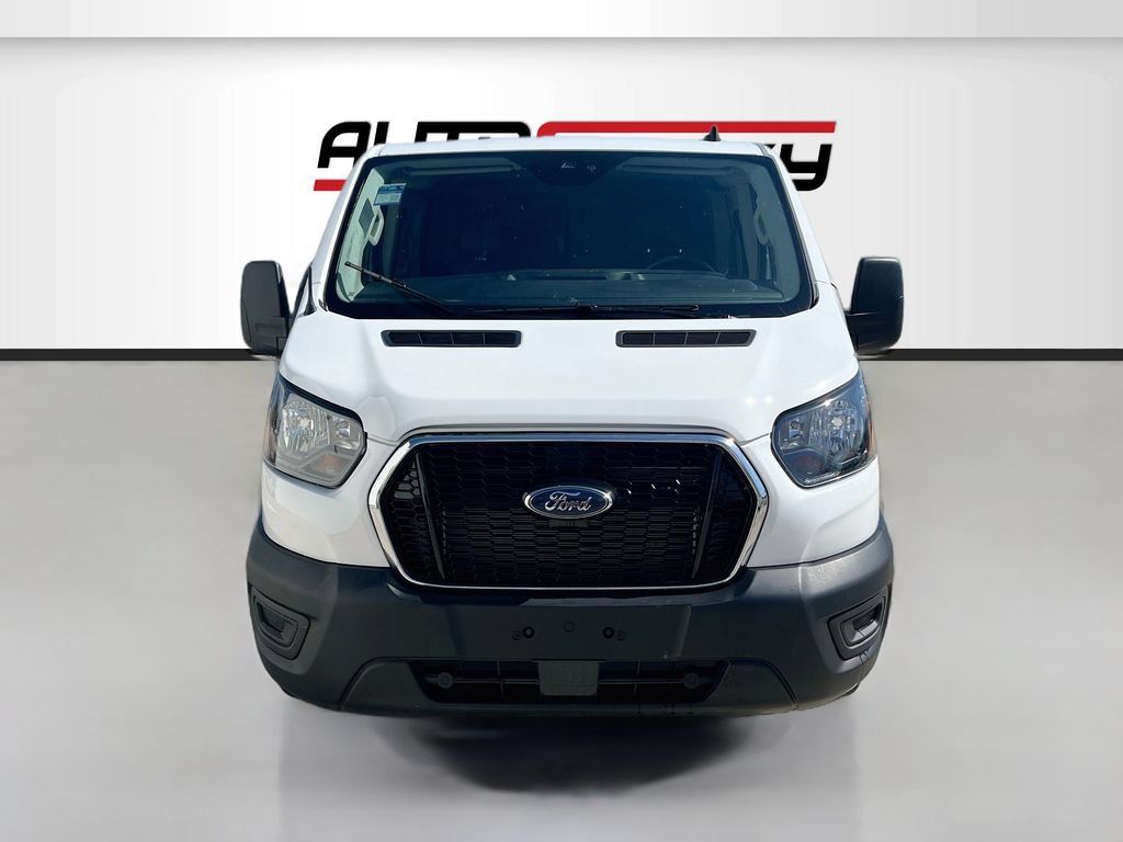 Used 2025 Ford Transit 150 Low Roof RWD image 2