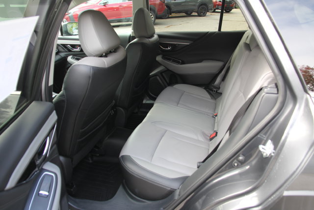 Used 2024 Subaru Outback Limited AWD/4WD image 32