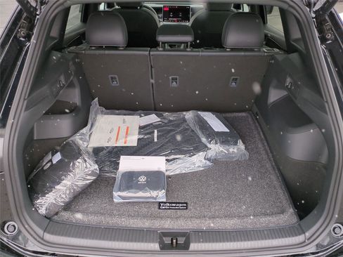 New 2026 Volkswagen Tiguan SE R-Line AWD/4WD image 21