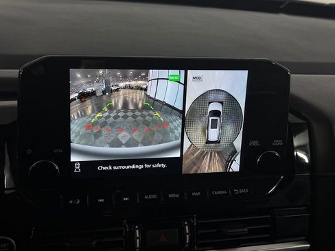 Used 2022 Nissan Pathfinder SL w/ SL Premium Package image 17