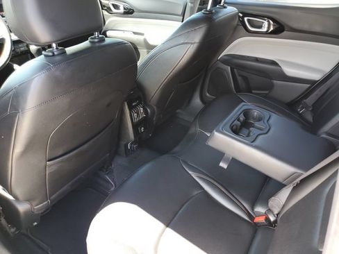 Used 2024 Jeep Compass Limited AWD/4WD image 11
