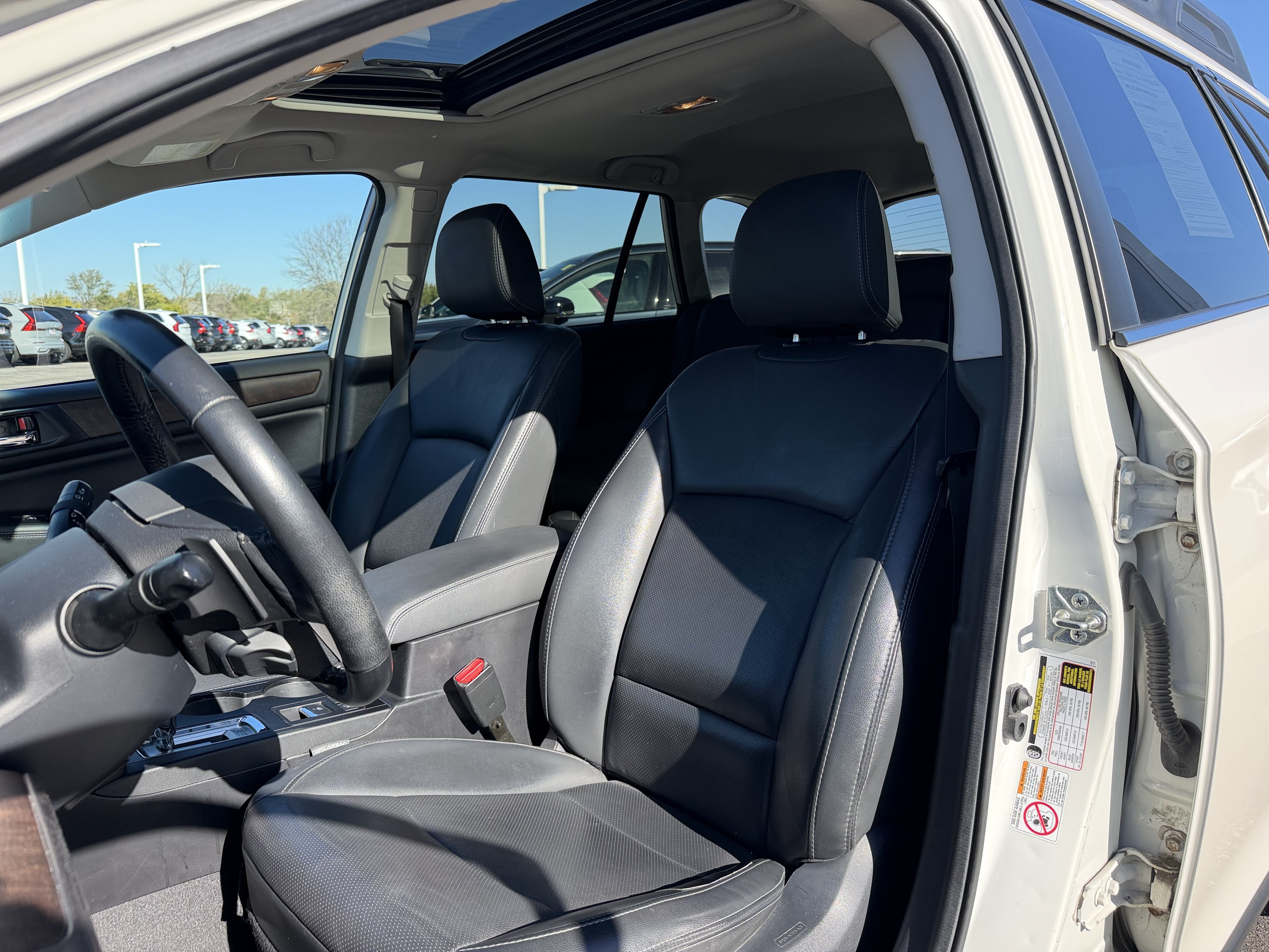 Used 2015 Subaru Outback 2.5i Limited AWD/4WD image 8