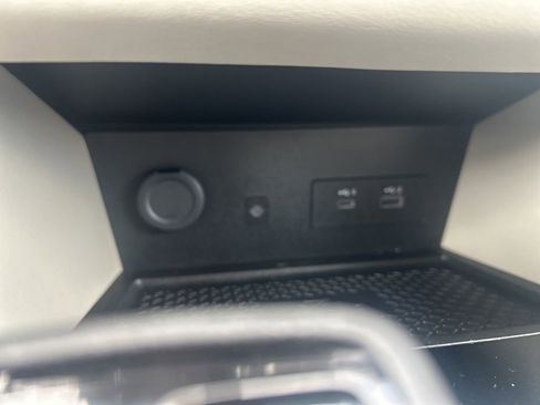 Certified 2025 Nissan Pathfinder SL FWD image 13