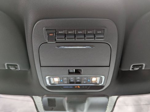 Used 2025 Ford F150 Raptor w/ Equipment Group 803A Raptor R AWD/4WD image 34